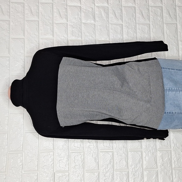 JOSEPH A Black and Grey Color Block Turtleneck Long Sleeve Sweater - Picture 5 of 10